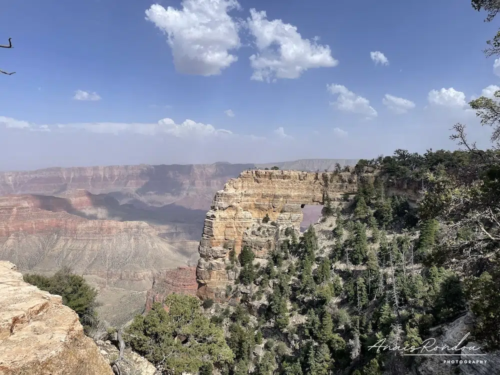 Angel Window Grand Canyon Fenêtre dans la roche sur la rive nord du Grand Canyon