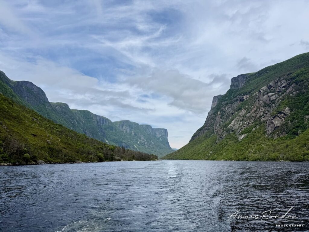 Fjord du Western brook Pond au parc national du Gros-Morne