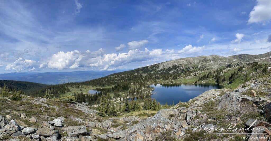 Point de vue sur Sheila Lake au parc provincial de Wells Gray